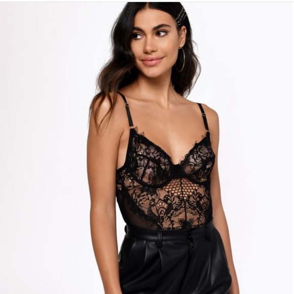 Tobi Tops - Black lace bodysuit